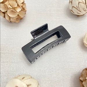 NEW CLAW CLIP- The Midnight Clip